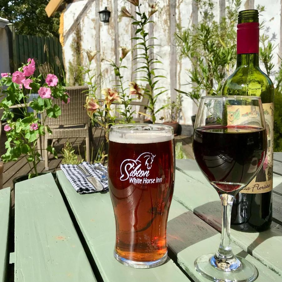 Sibton White Horse Inn Саксмъндам Екстериор снимка