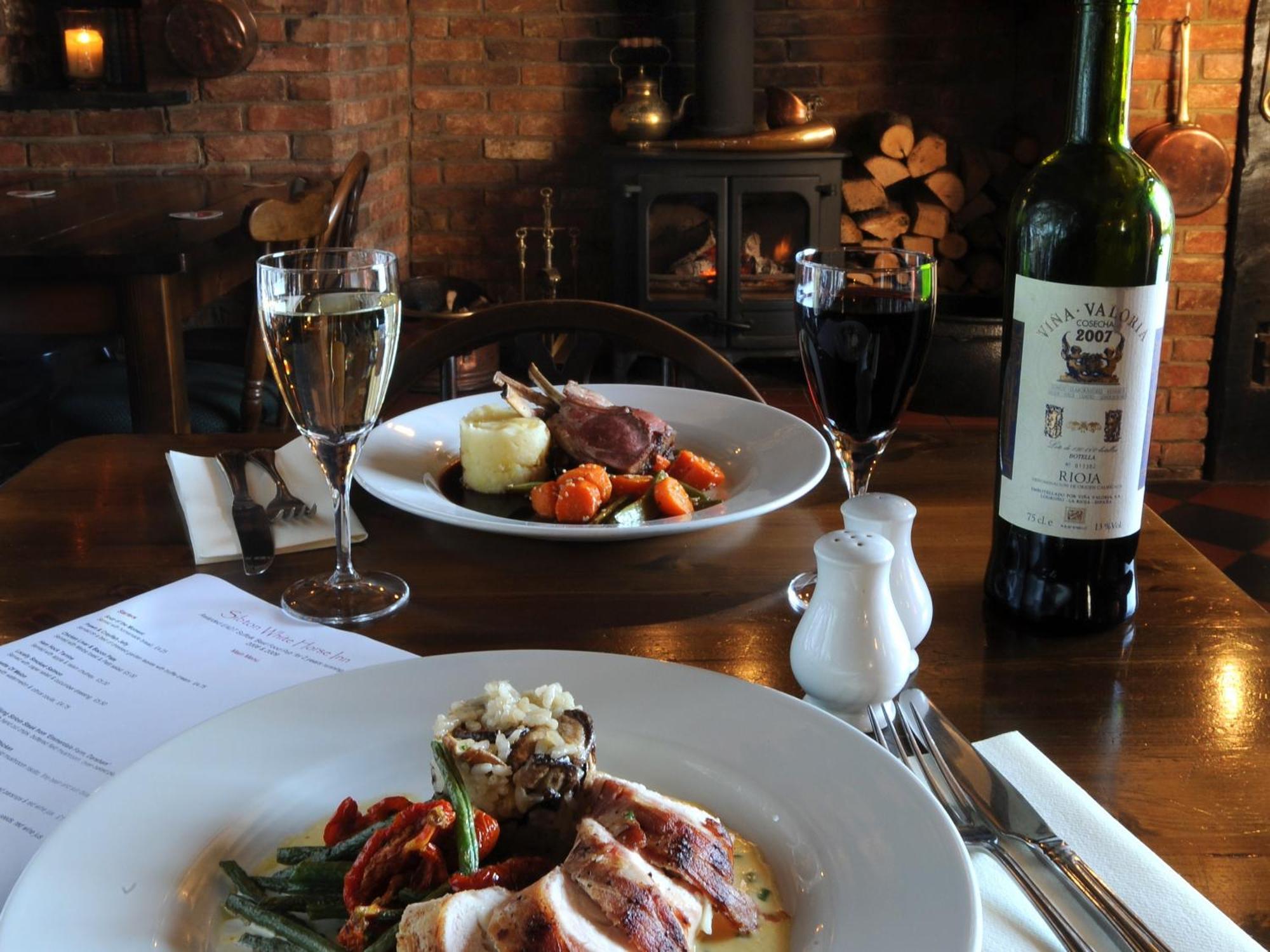 Sibton White Horse Inn Саксмъндам Екстериор снимка