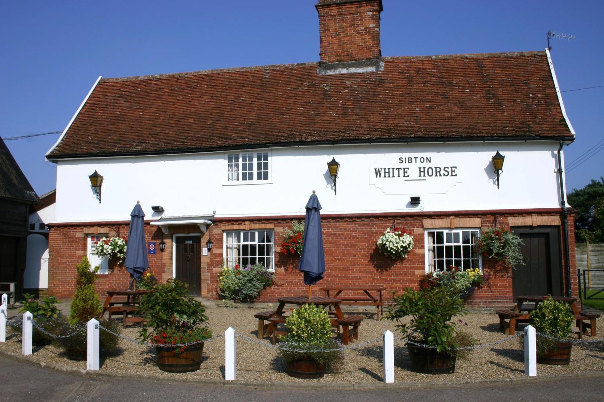 Sibton White Horse Inn Саксмъндам Екстериор снимка